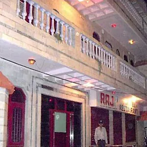 https://hotel-raj-bed-breakfast.agrahotelsindia.net